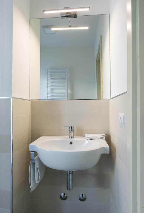אפרטהוטל רימיני Residenza Riva Azzurra מראה חיצוני תמונה