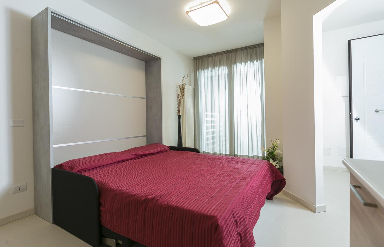 אפרטהוטל רימיני Residenza Riva Azzurra מראה חיצוני תמונה
