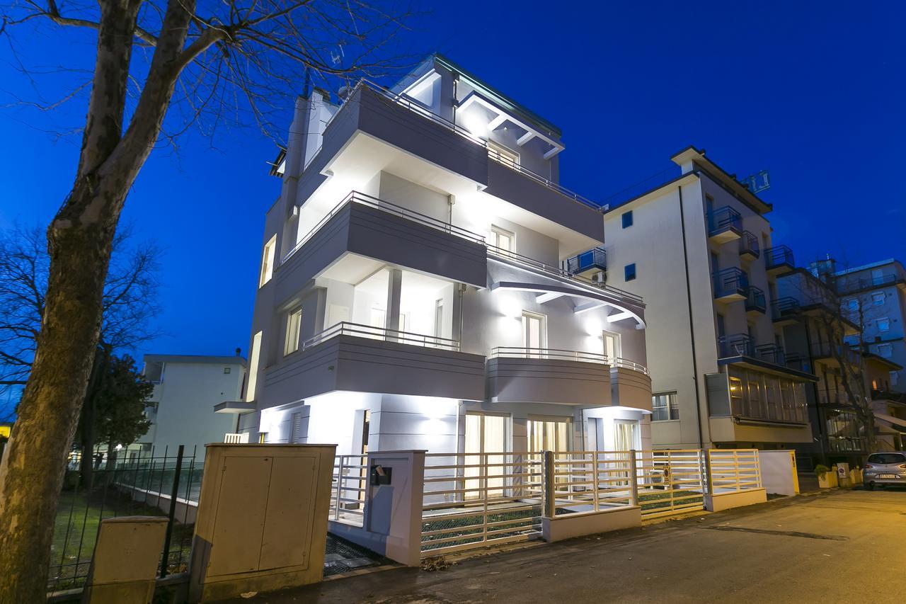 אפרטהוטל רימיני Residenza Riva Azzurra מראה חיצוני תמונה