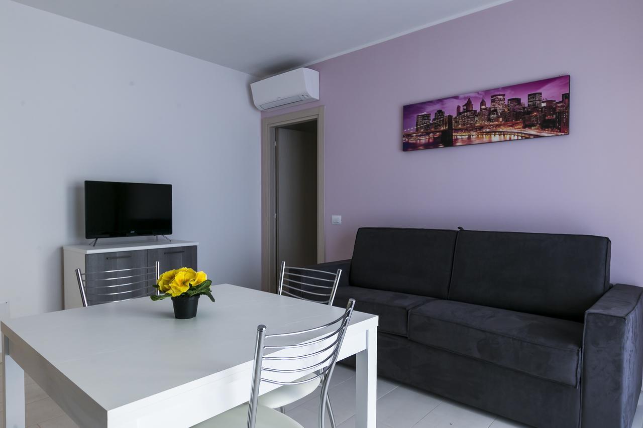 אפרטהוטל רימיני Residenza Riva Azzurra מראה חיצוני תמונה