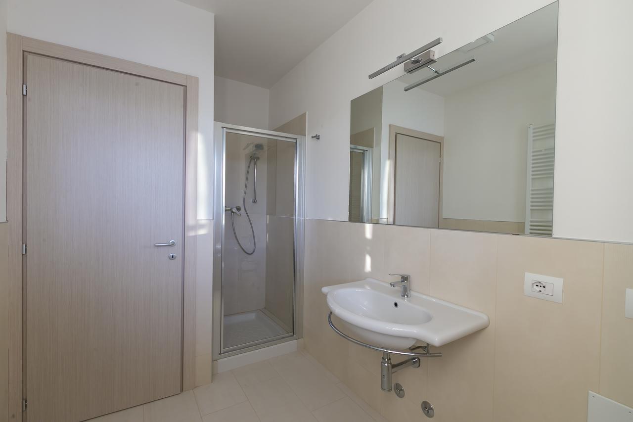 אפרטהוטל רימיני Residenza Riva Azzurra מראה חיצוני תמונה
