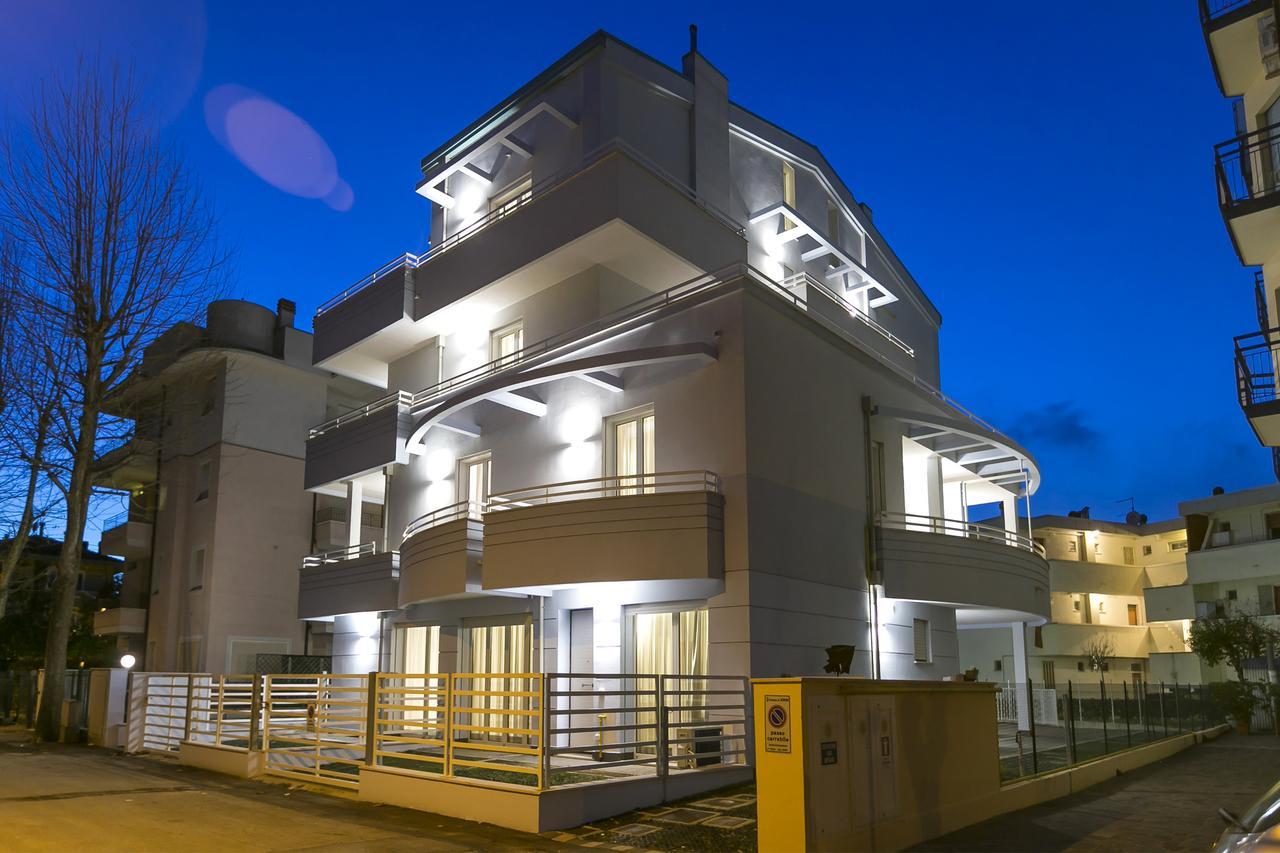אפרטהוטל רימיני Residenza Riva Azzurra מראה חיצוני תמונה